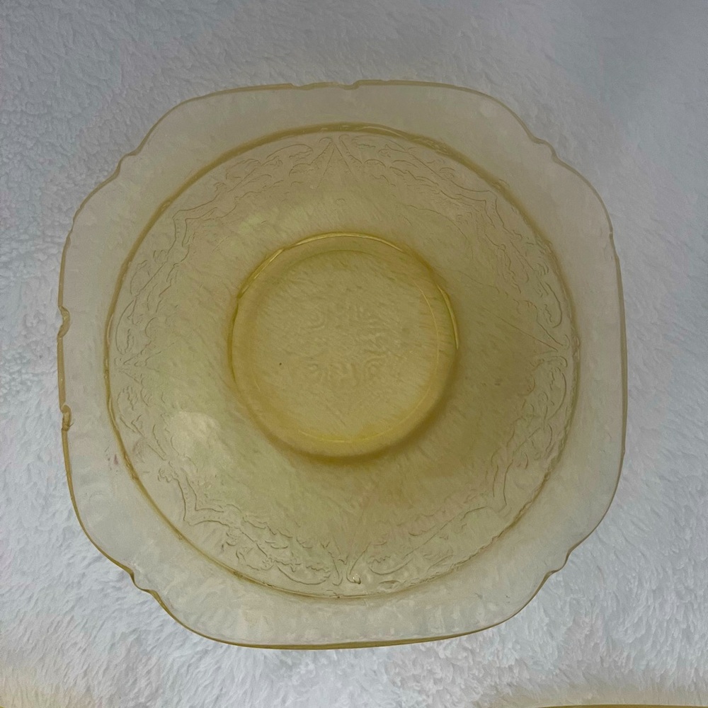 Federal Glass 6” bowl light yellow two chips on one side.